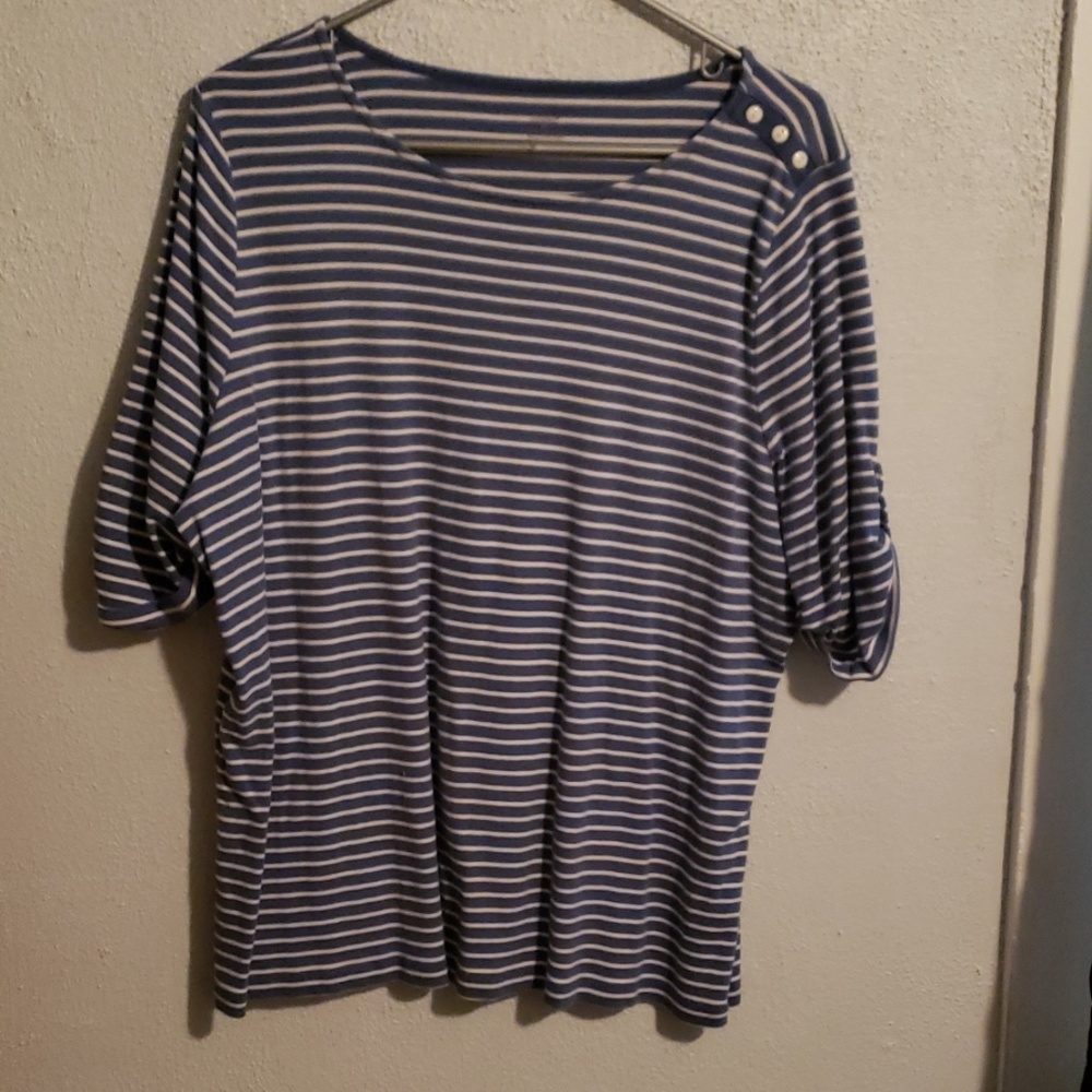 Womena stripped shirt